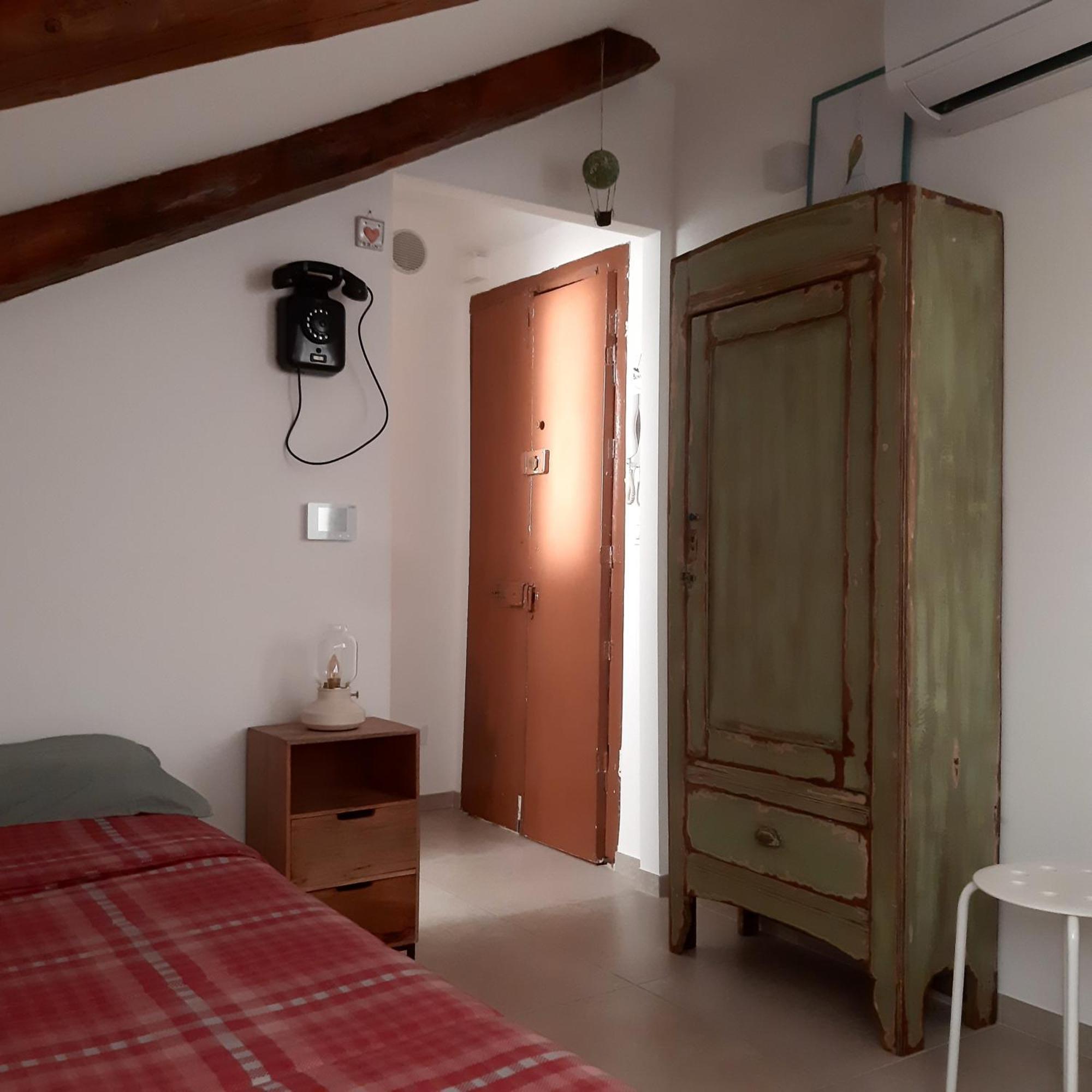 Appartement La Mansarda Delle Mongolfiere à Turin Chambre photo